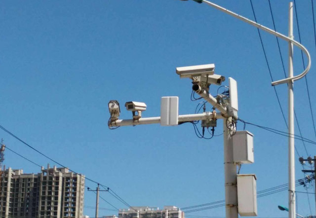 电子眼又将全面升级？新增“4个抓拍”功能，司机：12分不够扣