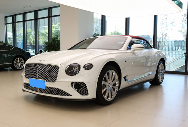 2020款欧陆4.0T GT V8 敞篷版